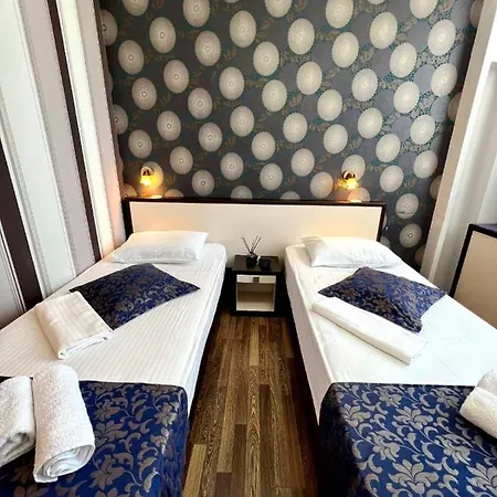 Iris 4*
